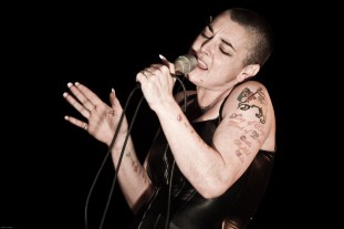 Sinead O'Connor Tells Gallaghers to Make Up